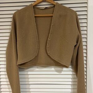 Brand new without tags shrug by Vince. Gorgeous wool and cashmere sweater shrug.